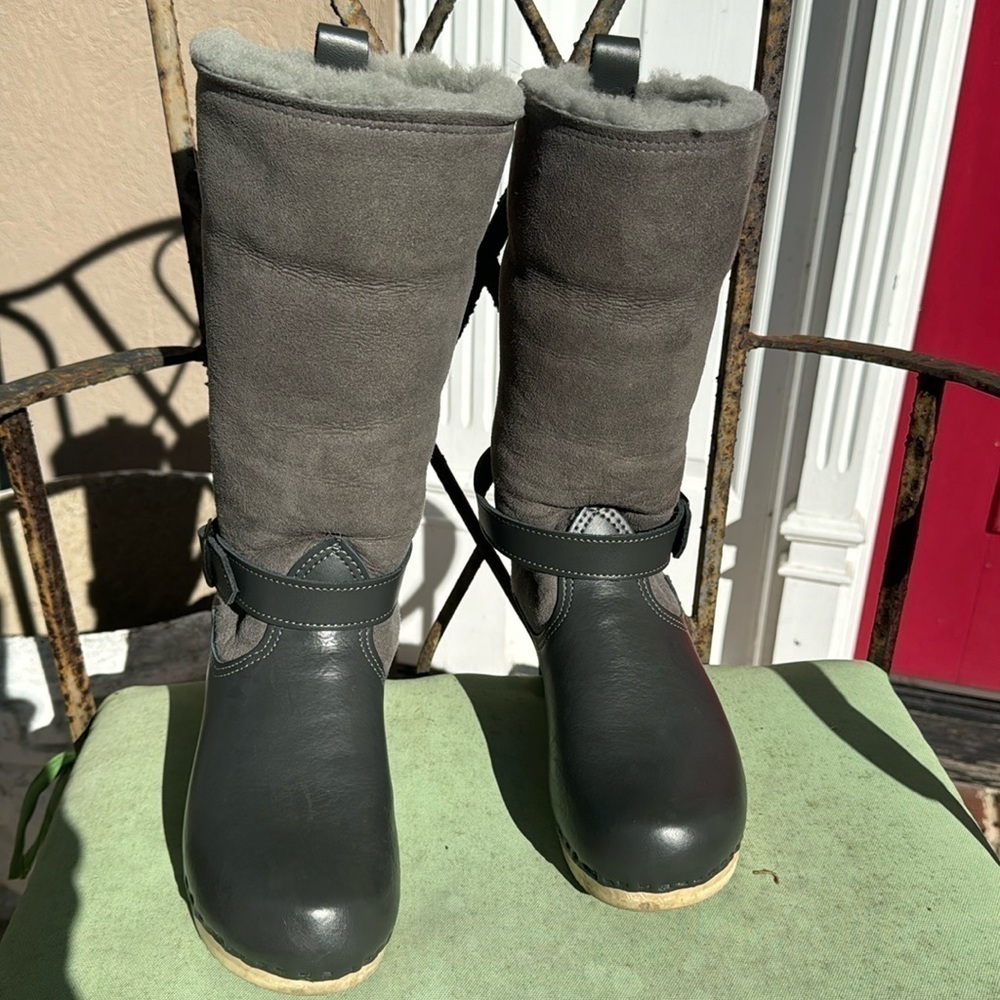 Sven Gray Ankle Boots with Shearling Lining